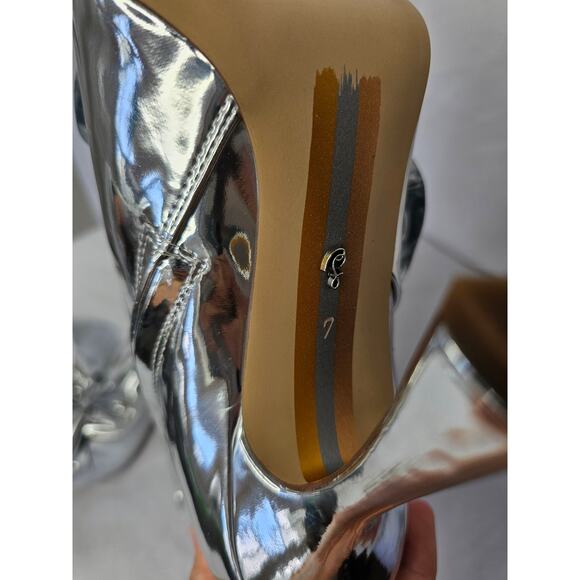 Sam Edelman Women's Esmae2 Silver Bootie Boots Size 7M NWT - Picture 12 of 16